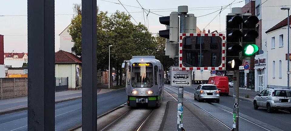 Context photograph: Stadtbahn Hannover 6 2501 Fenskestraße 2309270715; events context, not an identified product or supplier on this page.