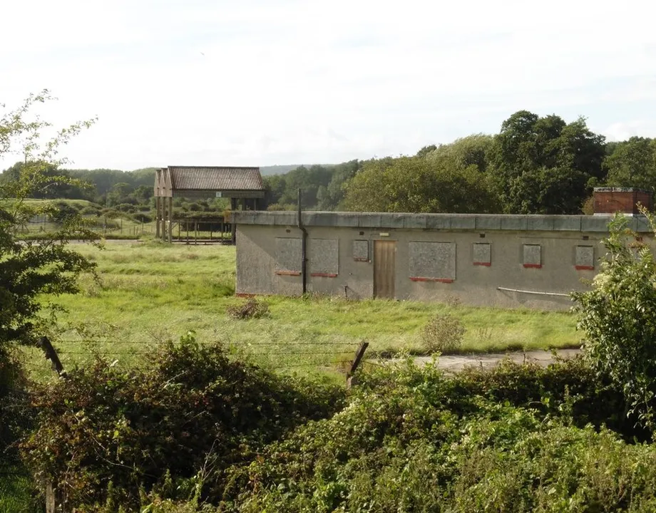 Context photograph: Former oil storage depot, Flax Bourton - geograph.org.uk - 6586184; operations context, not an identified product or supplier on this page.