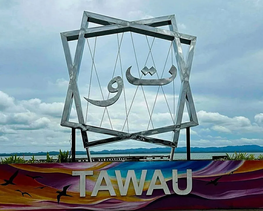 Context photograph: Tawau Signboard 2025; signage context, not an identified product or supplier on this page.