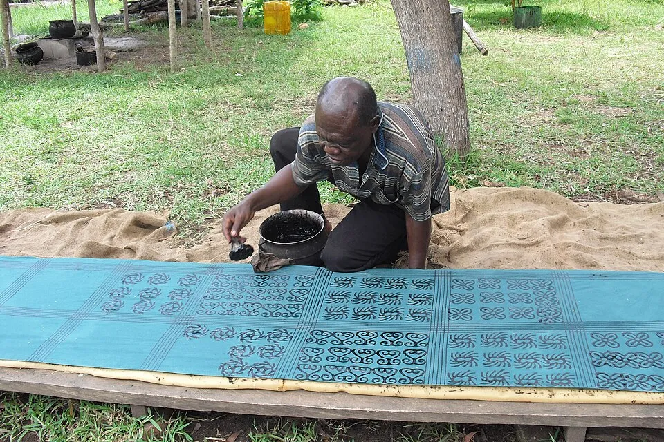 Context photograph: Adinkra printing; printing context, not an identified product or supplier on this page.