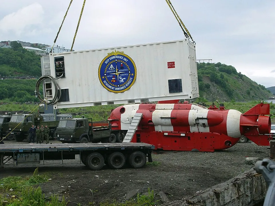 Context photograph: Loading onto a Russian ship in Petropovlosk; operations context, not an identified product or supplier on this page.